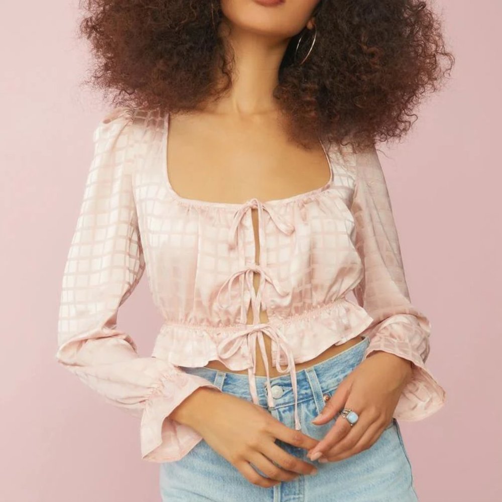 Dolls Kill Sugar Thrillz Rose Cup Of Tea Satin Tie Front Top size S new with tag